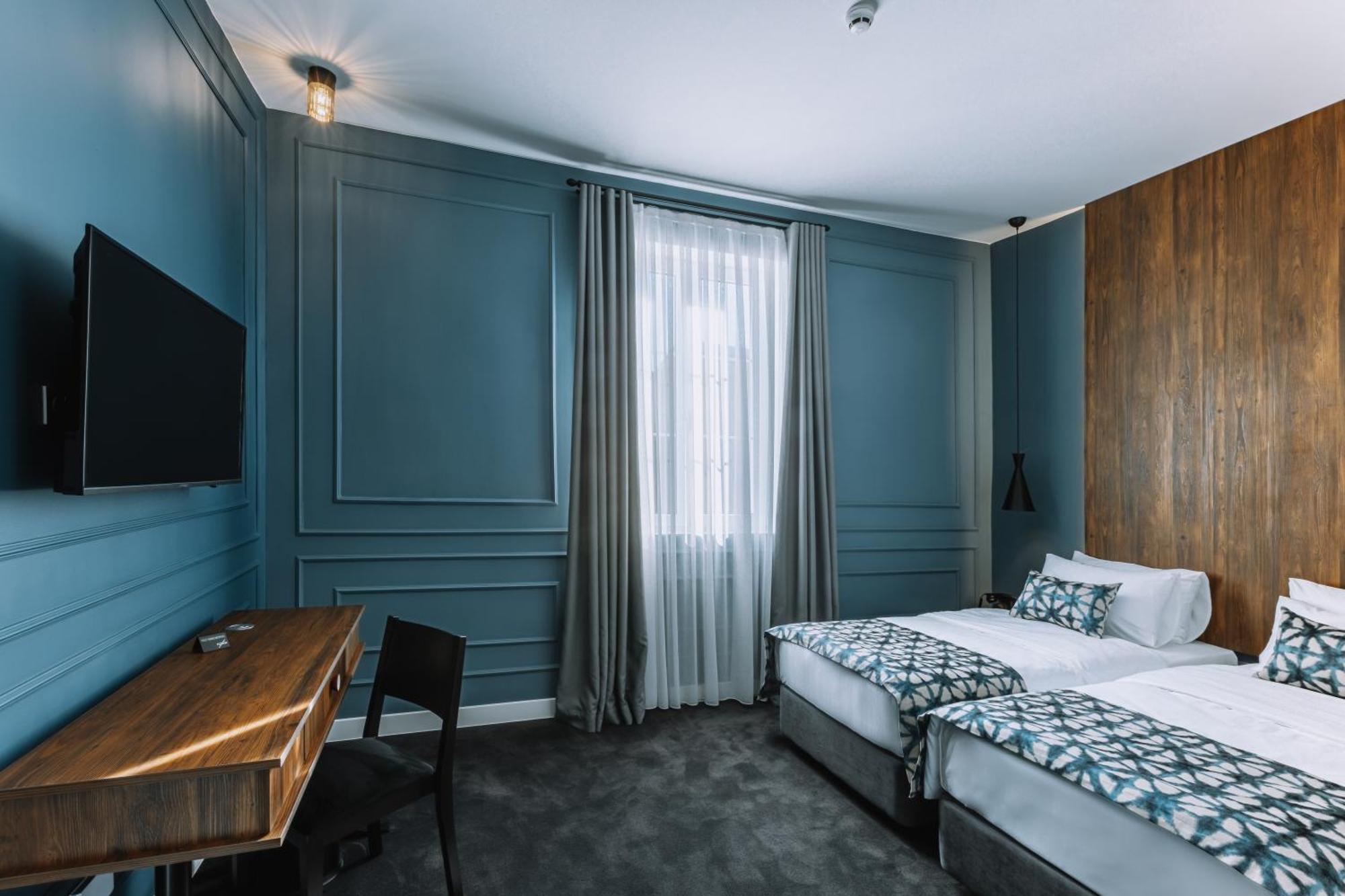Hotel Twenties Tbilisi - Stay & Dine Экстерьер фото