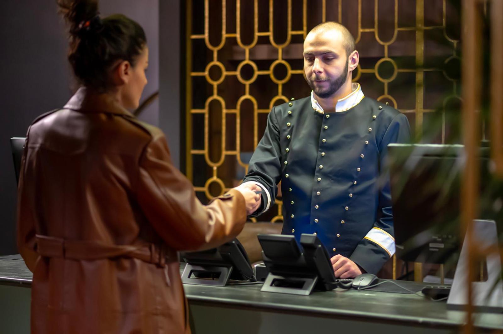 Hotel Twenties Tbilisi - Stay & Dine Экстерьер фото