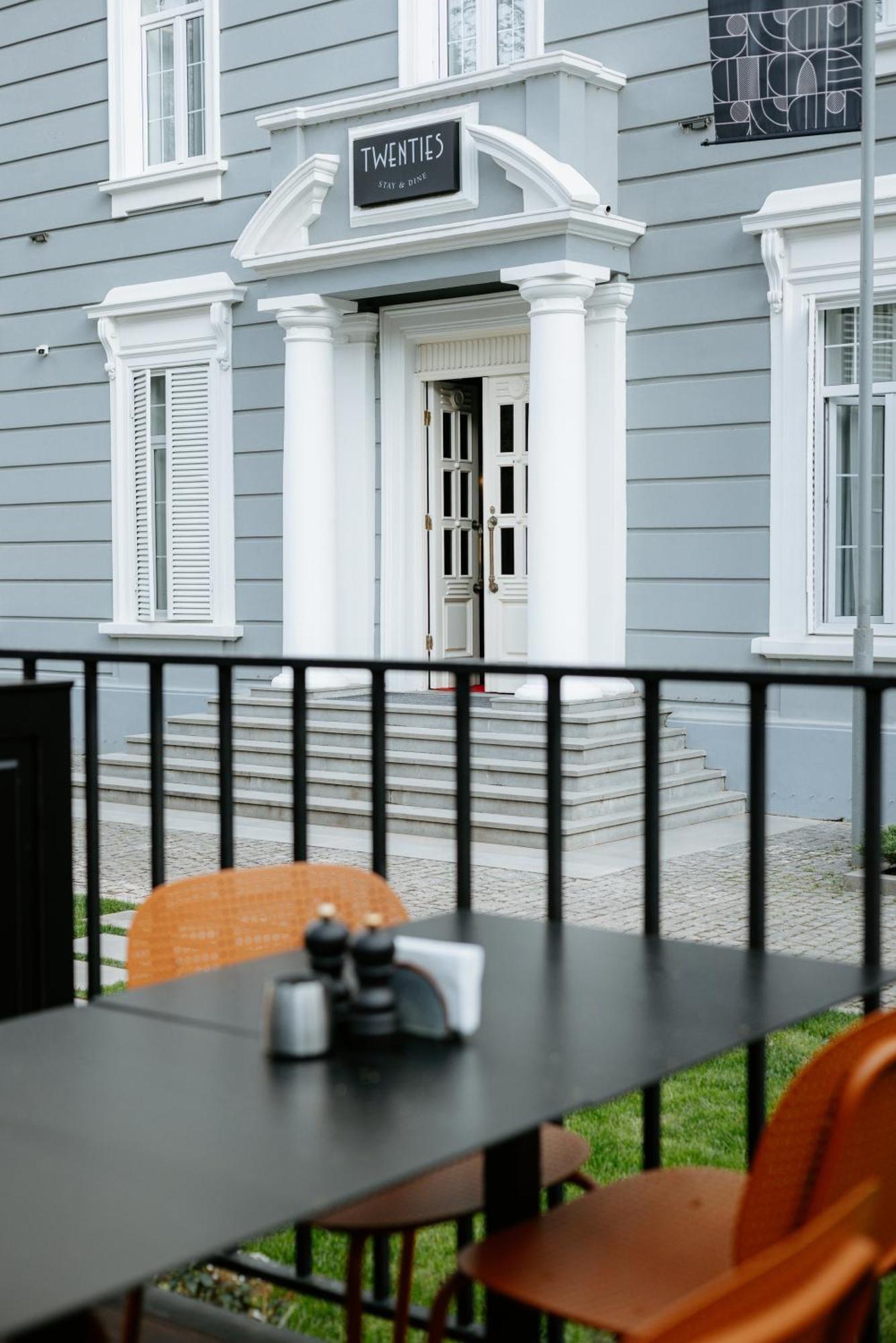 Hotel Twenties Tbilisi - Stay & Dine Экстерьер фото