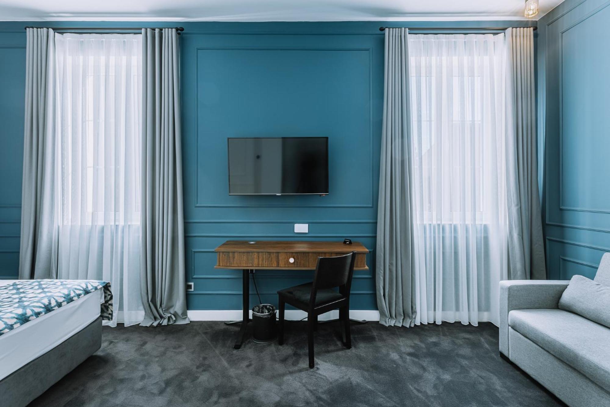 Hotel Twenties Tbilisi - Stay & Dine Экстерьер фото