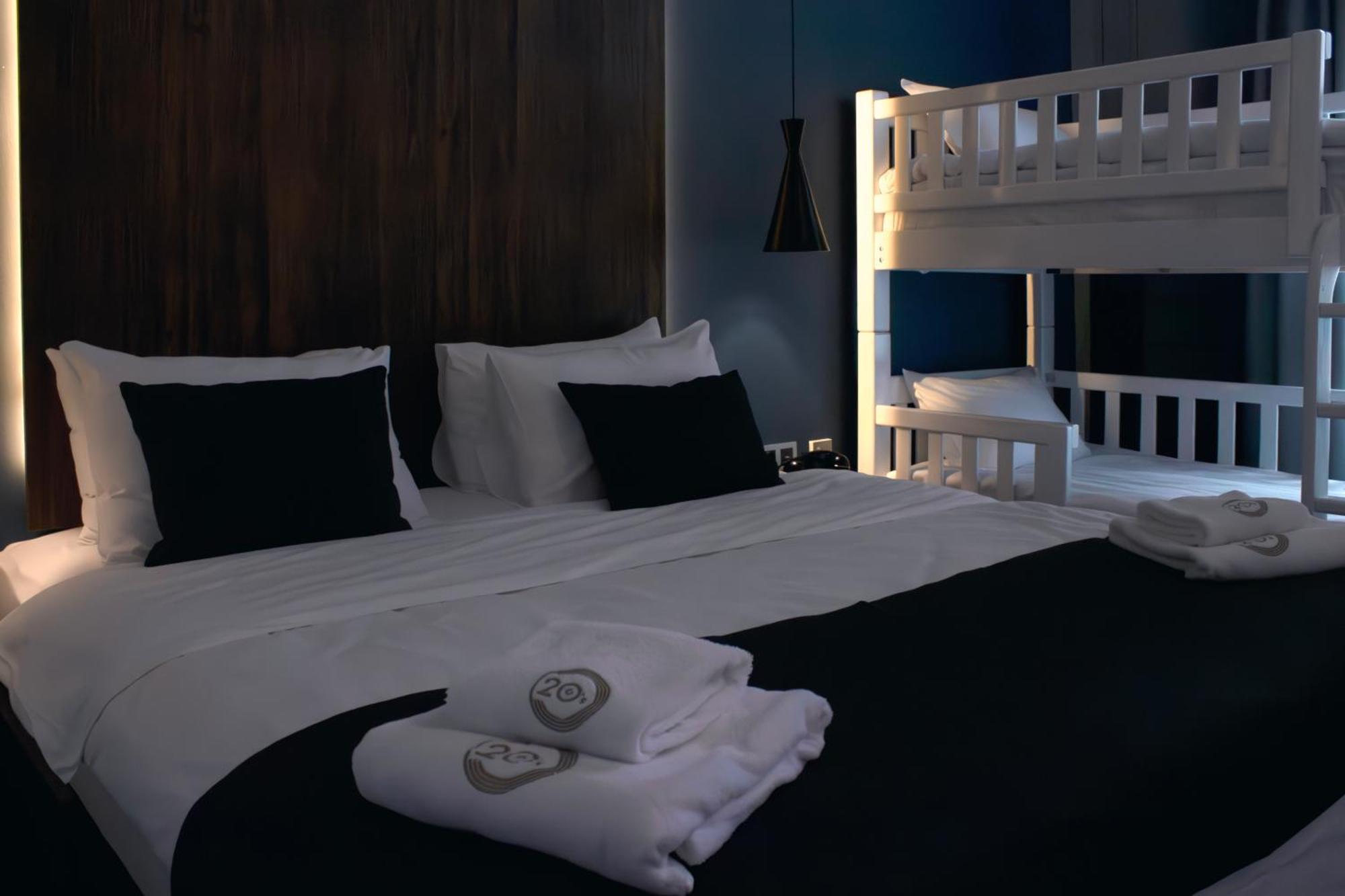 Hotel Twenties Tbilisi - Stay & Dine Экстерьер фото